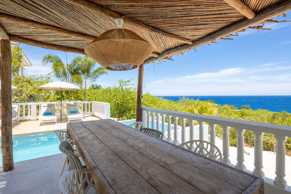 Caribbean Delight Villa With Stunning Pool View