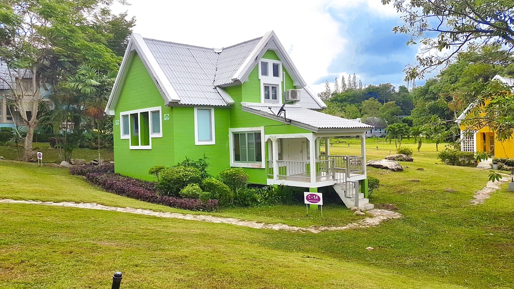 Brookside Valley Resort
