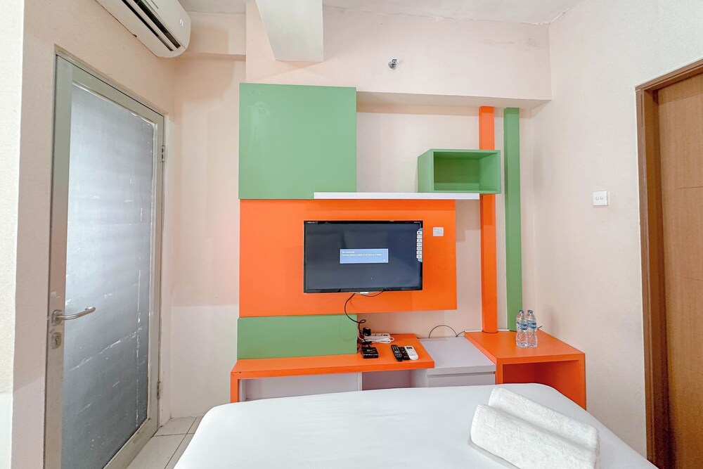 Homey 1BR without Living Room Pavilion Permata Apartment