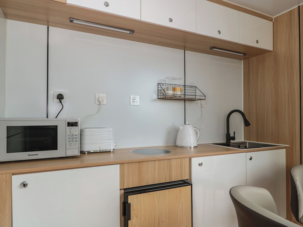 Buckland House Pod