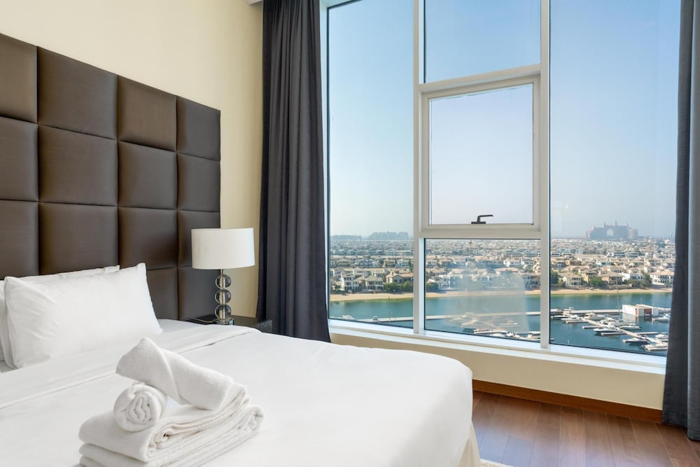 Modern Charming Sea View Apt In Palm Jumeirah