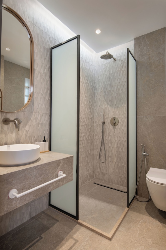 Olenia Suites