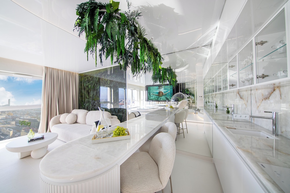 Quorum Apartments