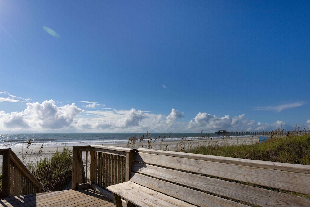 Sandpebble Beach Club Surfside Beach a Ramada by Wyndham view 3