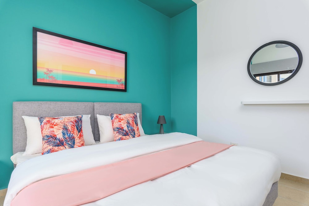 Polka 2BR Apartment in Batroun