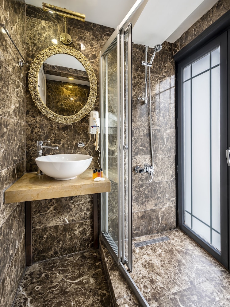 Goldengate Otel - Image 39