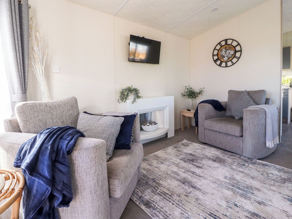 17 Birchwood Close