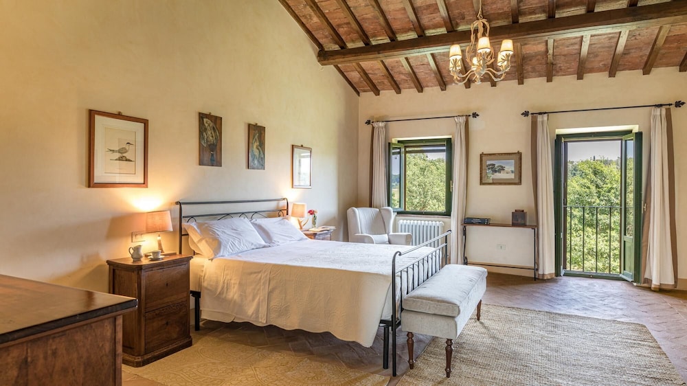 Casale Piattini 10 in Massa Bassa view 4