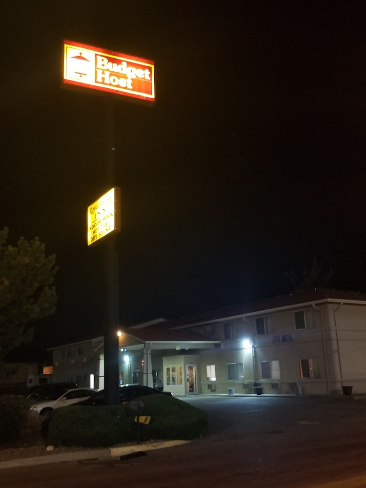 Canon City Vacations - Budget Host Royal Gorge Inn - Property Image 13