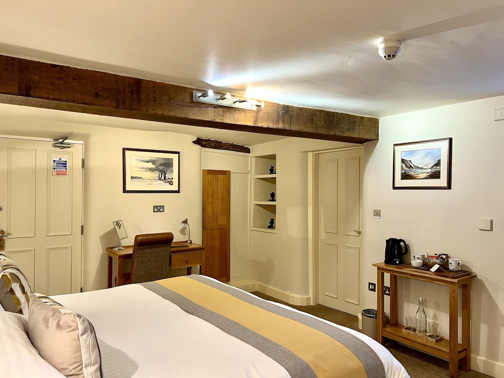 Castle Cottage Inn