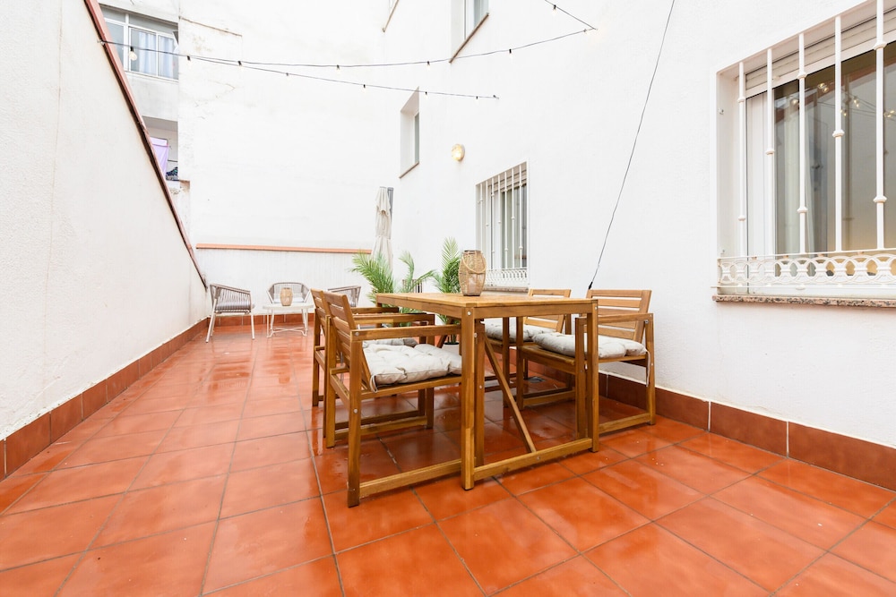 M Mal71a Moderno Piso de 2 Dormitorios con Terra