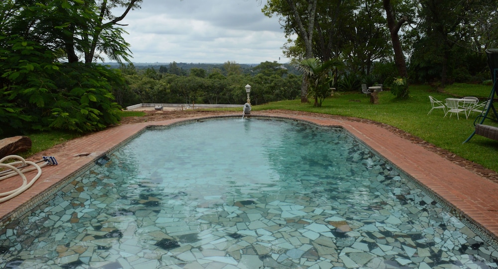 Manna Resorts