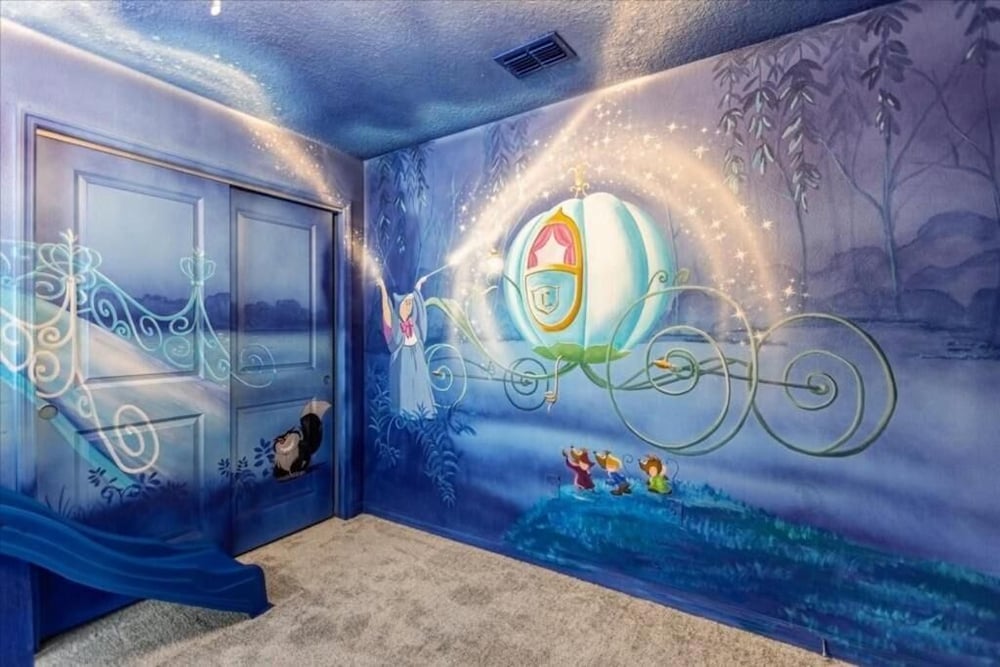 Luxury Themed Villa With Pool Near Disney & Attractions