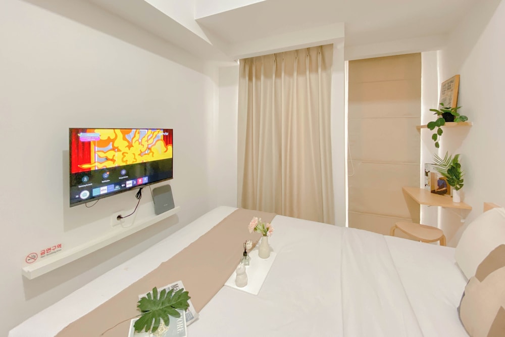Comfortable and Compact Studio Apartment Tokyo Riverside PIK 2