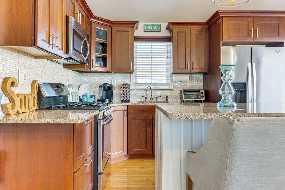 Quaint Montauk House w/ Community Amenities! view 5