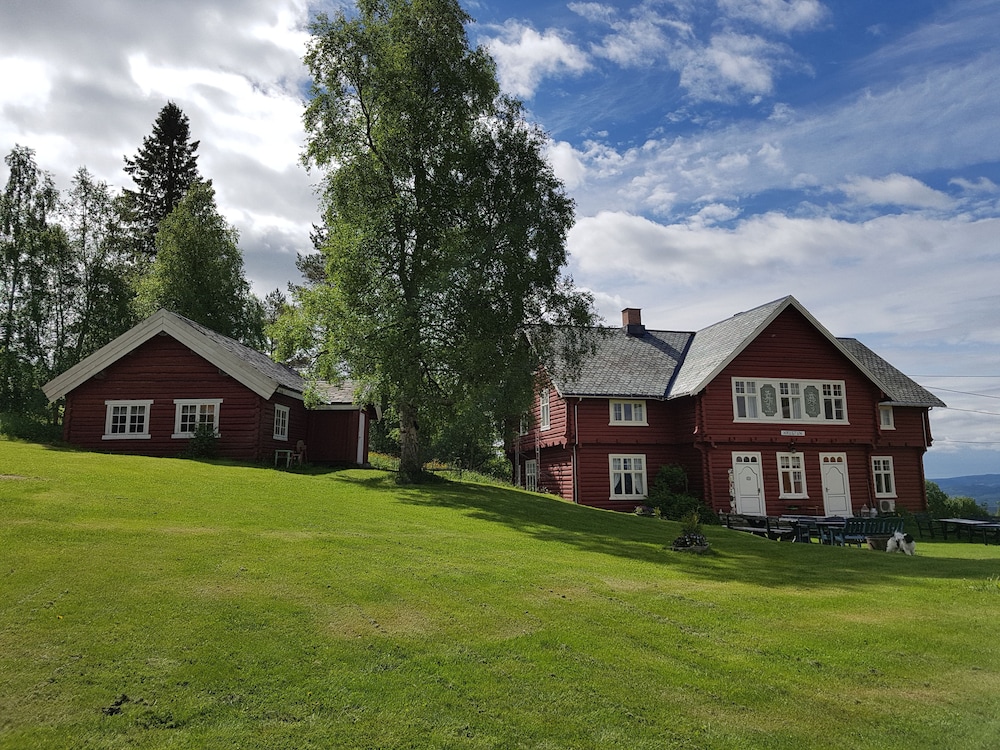 Haugtun gårdspensjonat og kulturverksted