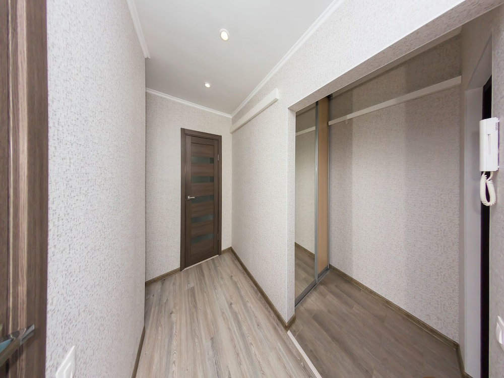 Apartment on Bratyev Zhabrovykh 7 view 4