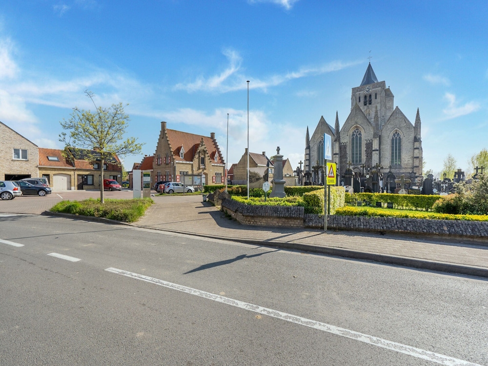 Photo 33