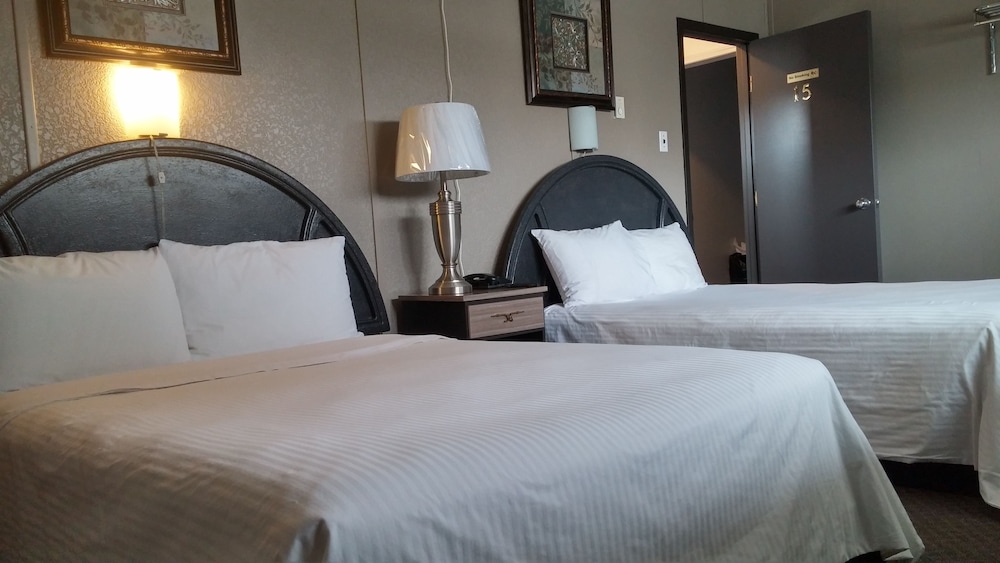 Interlake Motel