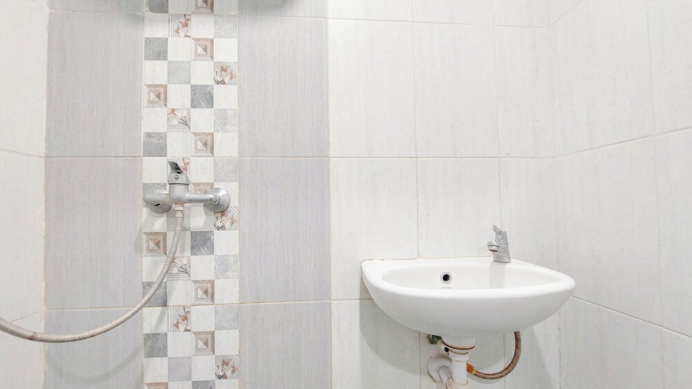 Relaxing Studio Apartment at Mansyur Residence
