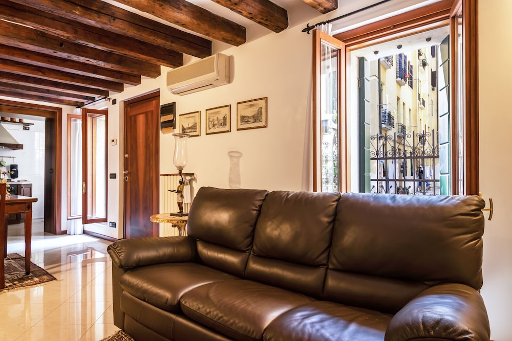 Serenissima Authentic Venice photo 4