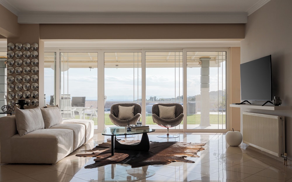 LaGon Luxury Villa