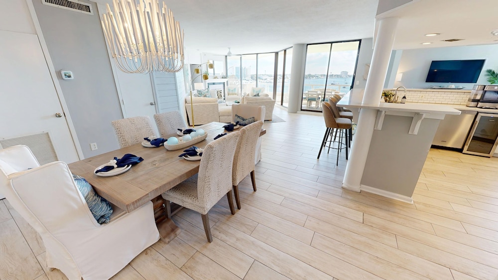 East Pass Towers 602 3 Bedroom Condo