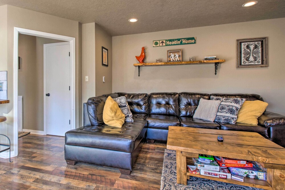 Modern Mountain Retreat w/ Views: Ski, Golf & Hike
