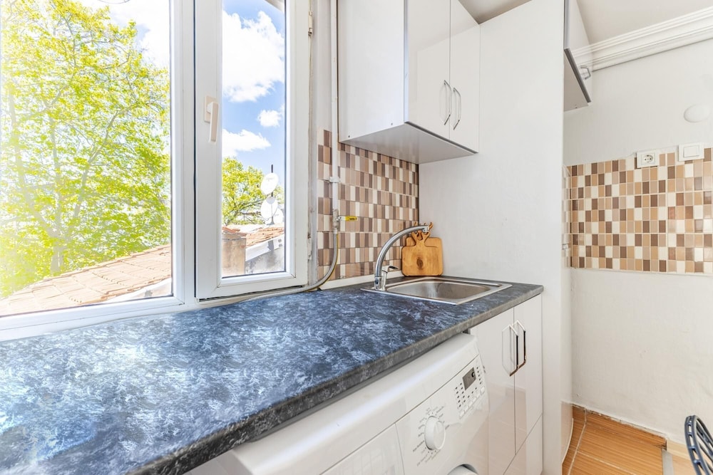 Modern and Spacious Flat in the Heart of Kadikoy