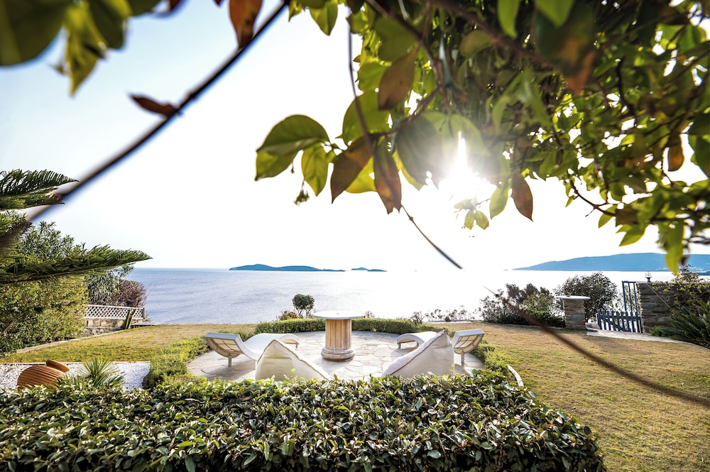 Ifigeneia Luxury Villas