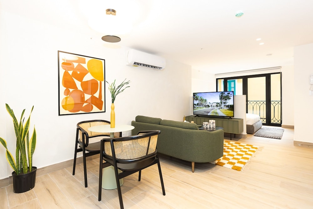 The Stallion by Acomodo Casco Viejo-top Location