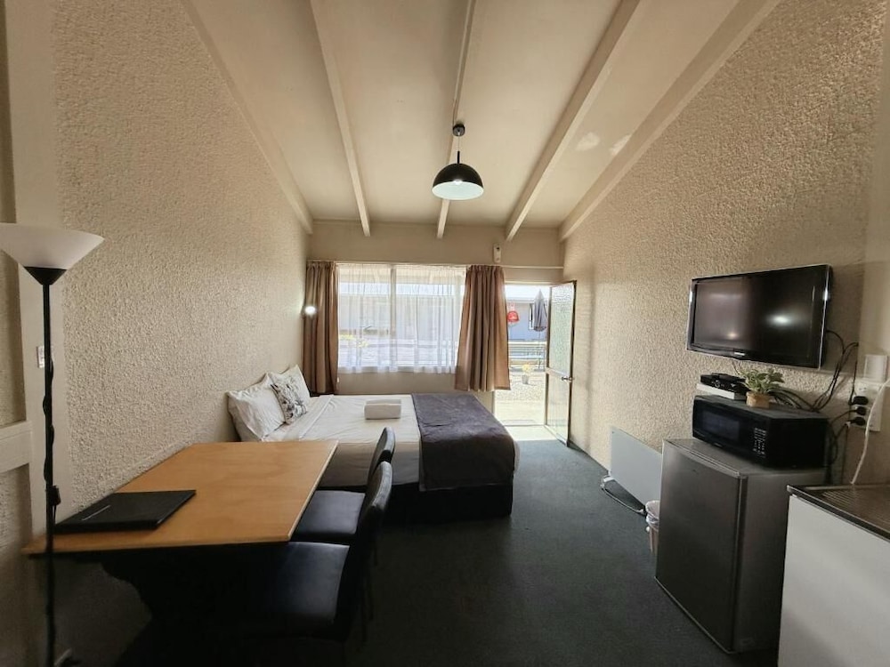 Cortez Motel