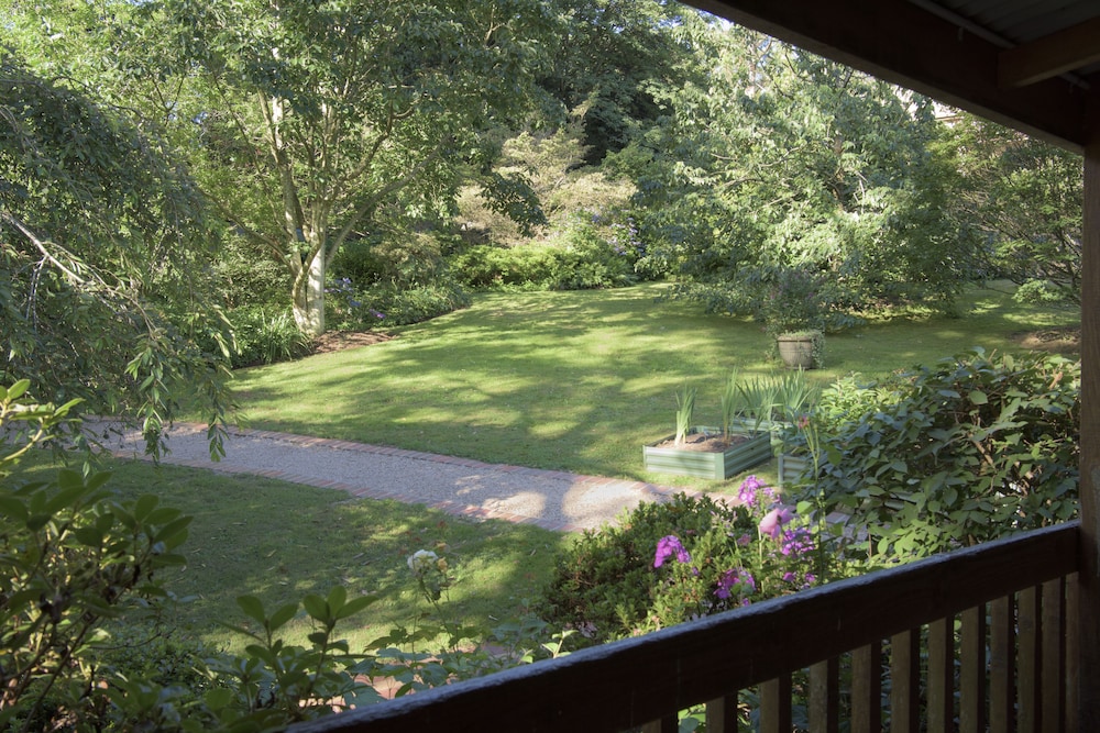 Botanica Retreat - Village Spa & Stay