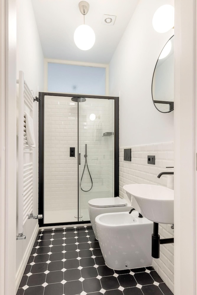 Modern 3BD Apartment Close City Center Belfiore