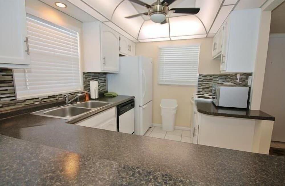 Sea Coast Gardens II 2 Bedroom Condo by Great Ocean Condos