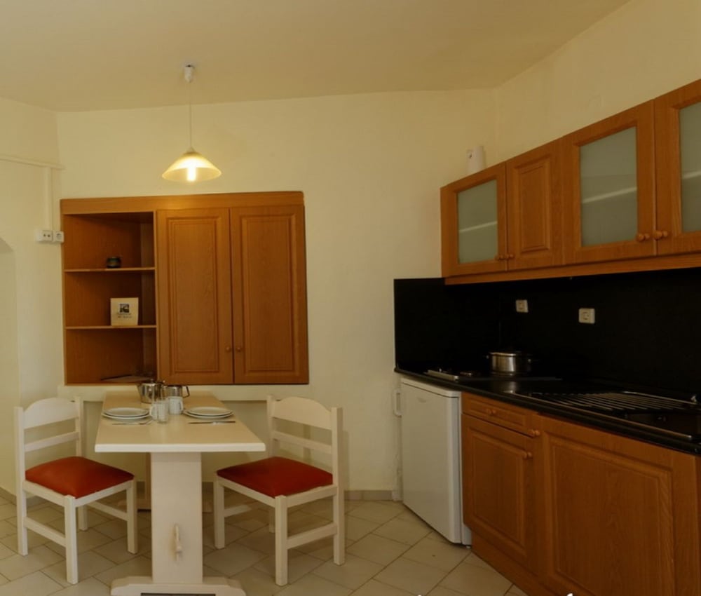 Alianthos Suites