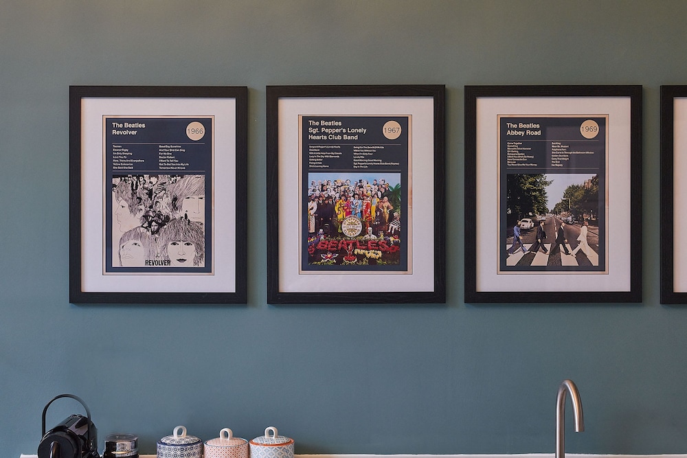 Host Stay The Falkner Quarters I and II