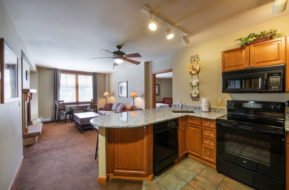 Zephyr Mountain Lodge - Winter Park Vacation Condos