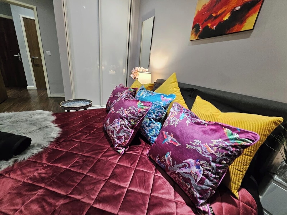 London Heathrow Luxury Apartment - Fully Equipped