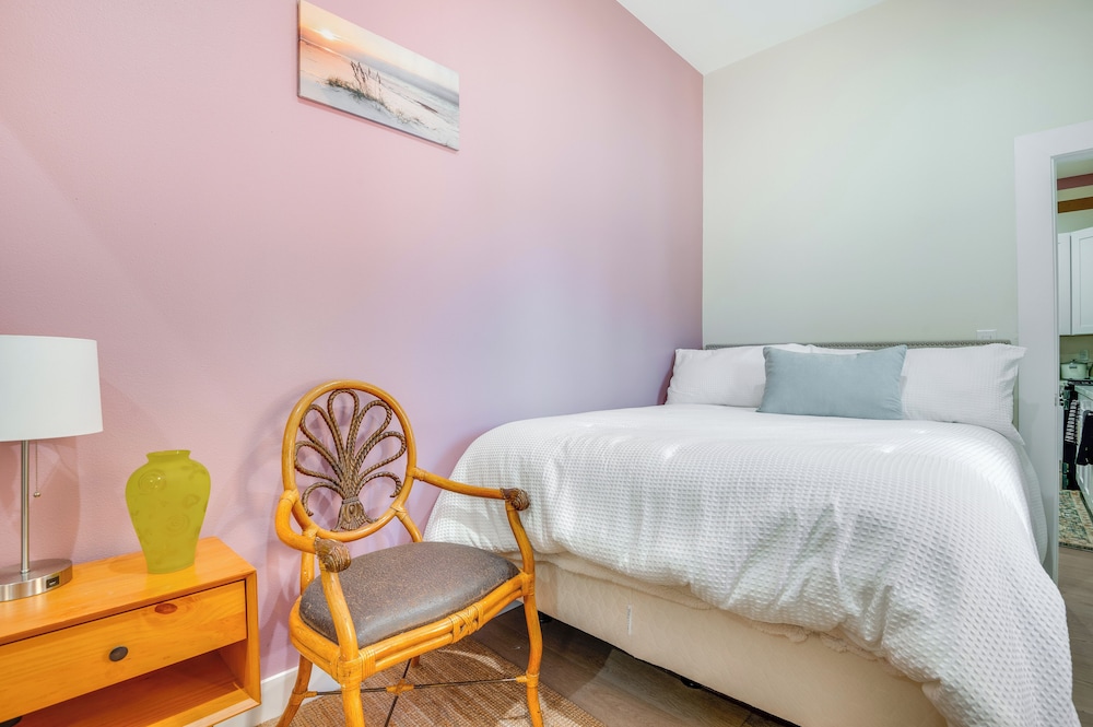 Relax Near the Sea: Rancho Palos Verdes Cottage