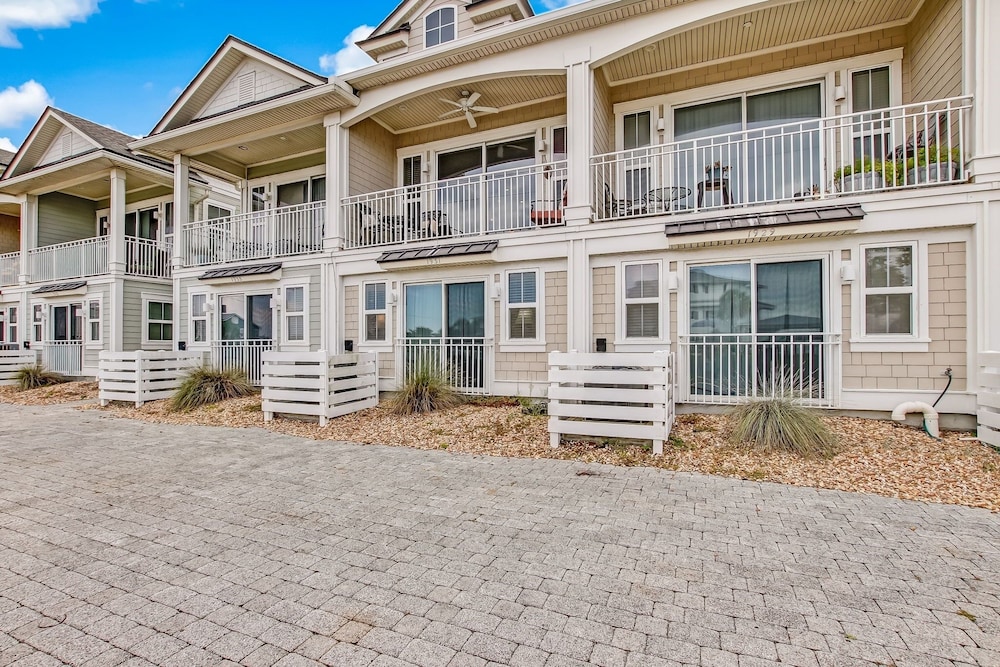 1931 S Fletcher 3 Bedroom Townhouse