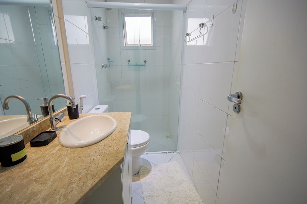 Apto pet Friendly c Churrasqueira a 100m da Praia