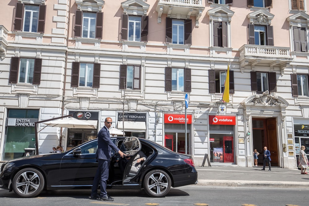Relais Piazza Del Popolo - Aminta Collection Luxury Rooms