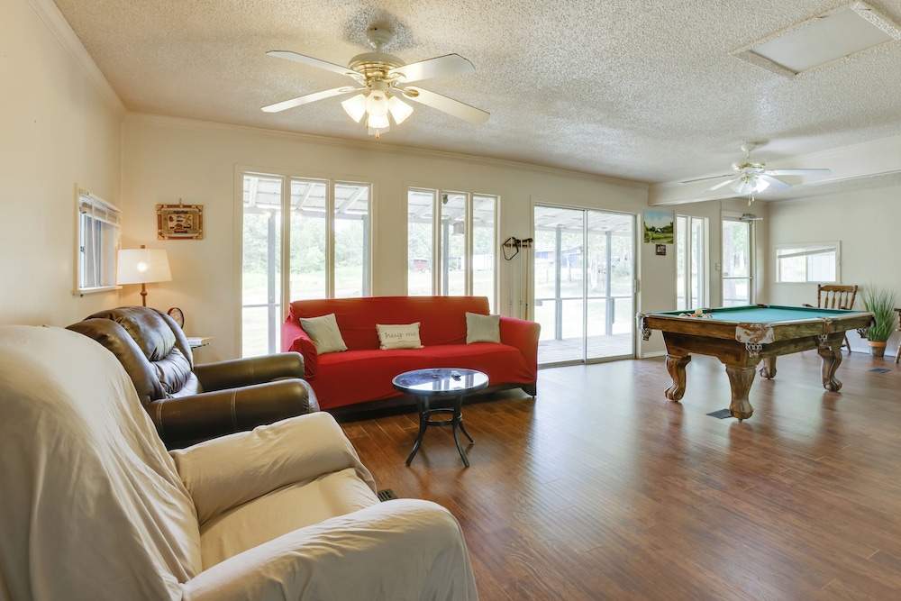 Bike & Hike On-site: Inviting Cleveland Retreat!