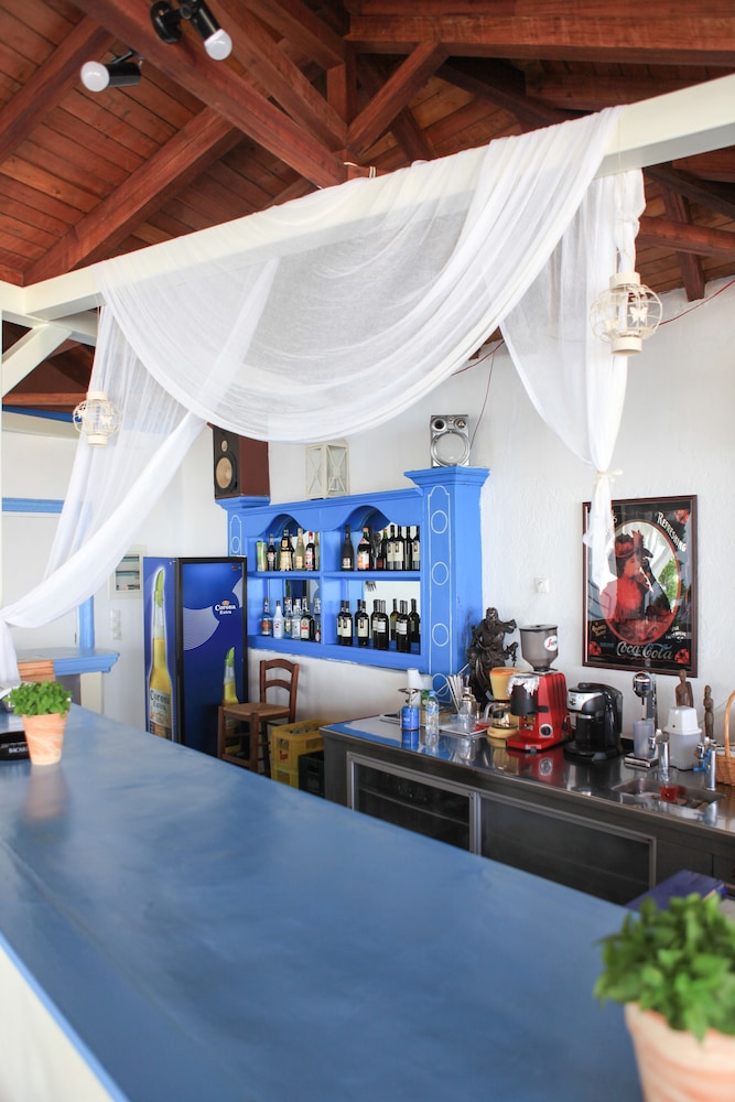 Stafylos Suites Boutique Hotel