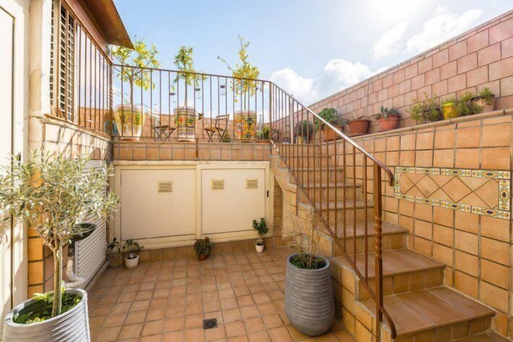 Casa Raffaella with terrace