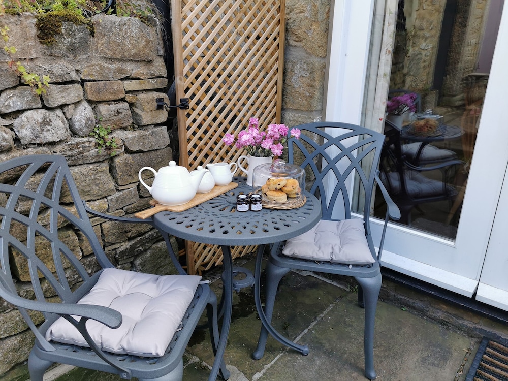 End Cottage