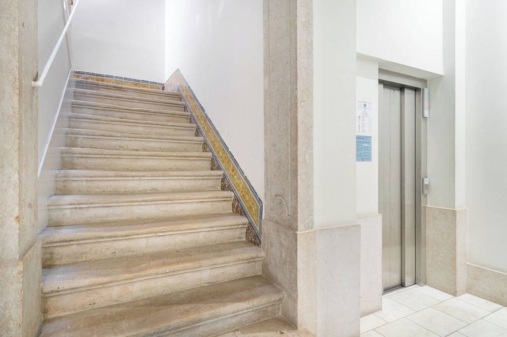 Restauradores Deluxe W/ Elevator & Ac Perfect For Families & Friends view 2