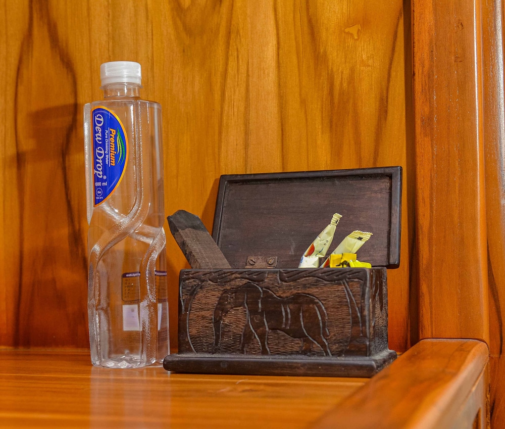 Best Western Jangwani Sea Breeze Hotel