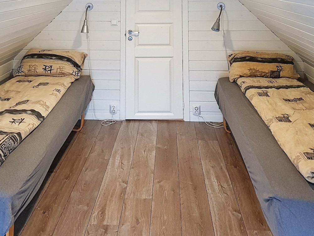 10 Person Holiday Home in Urangsvåg view 4